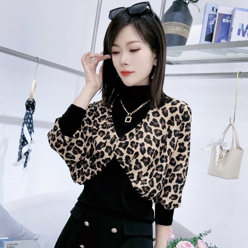 Fashion Design Retro Elegant All-Match Korean-Style Long-Sleeved Stitching Loose Meat Covering New Internet Celebrity T-Shirt For Women - Image 1
