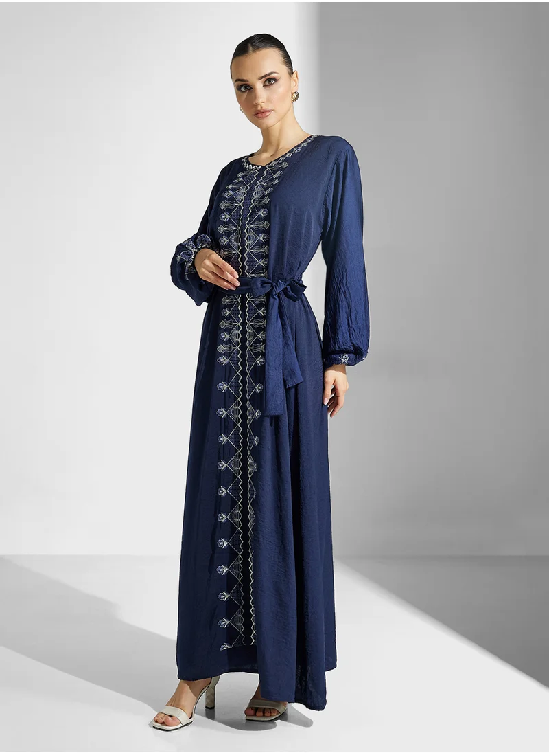 هيا كلوزيت Embroidered Jalabiya with Belt