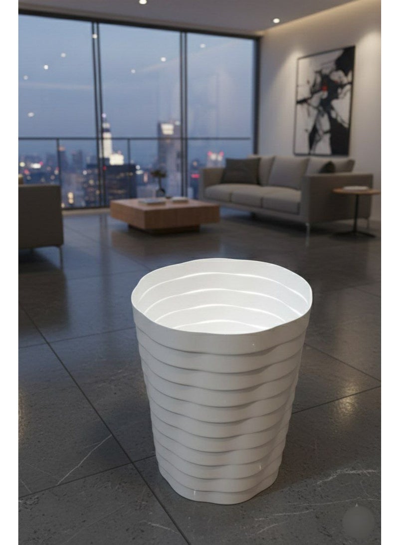 plastic trash can