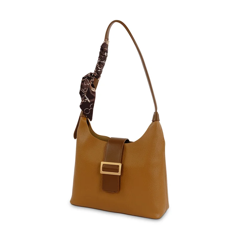 ميلانو حقيبة كارا هوبو