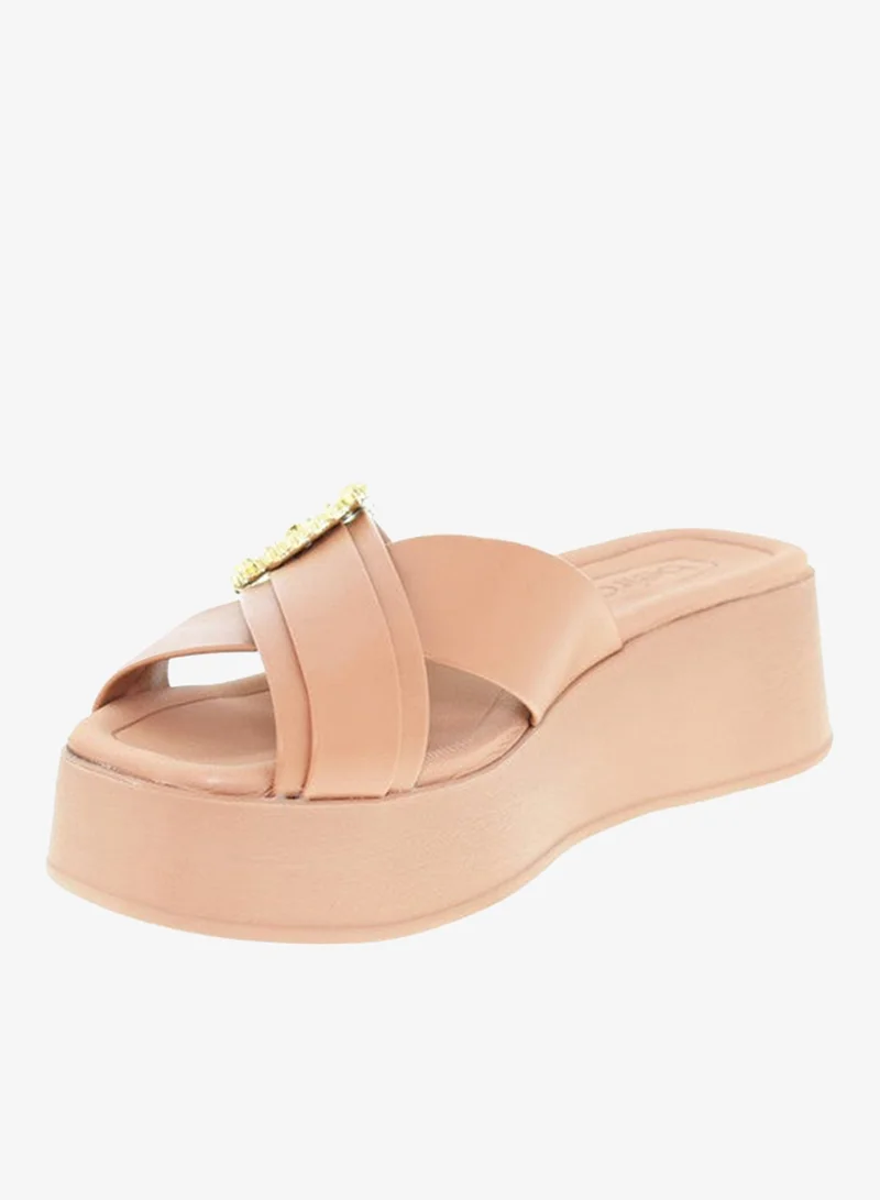 Beira Rio Nude Flat Sandals for Women – Stylish Ladies Flat Sandals & Comfortable Flat Slippers for Women | Best Price UAE