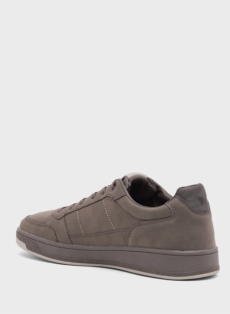 رانجلر Woody Low Top Sneakers