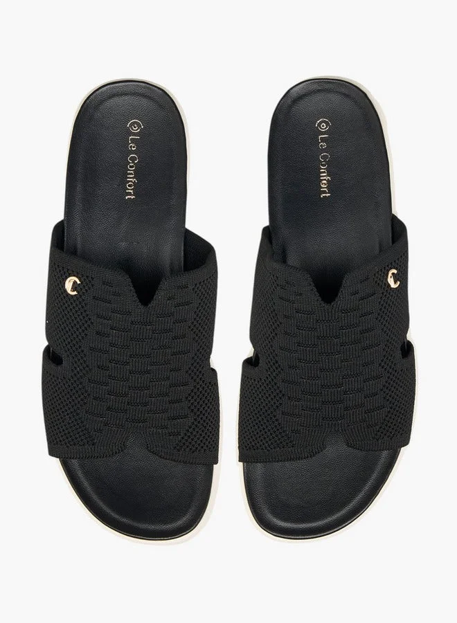 لو كونفورت صنادل نسائية مريحة بتفاصيل مقصوصة