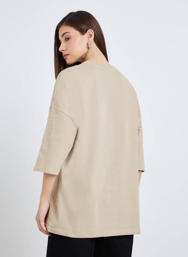 ستايلي تيشيرت جرافيك بقصة واسعة - Image 4