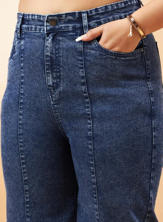 SASSAFRAS Plus High Rise Seam Detail Straight Jeans by Styli