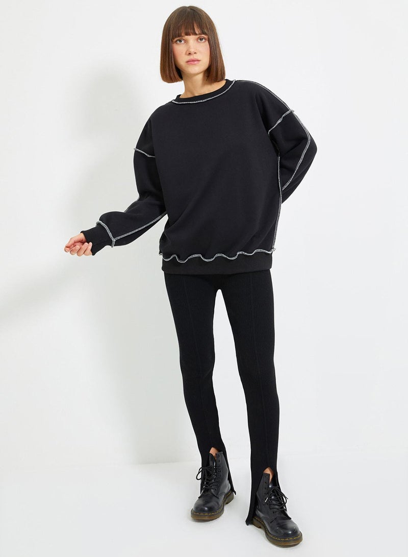 trendyol Black Oversize/Wide Fit Karyoka Stitched Thick Fleece Inside Knitted Sweatshirt - Image 3