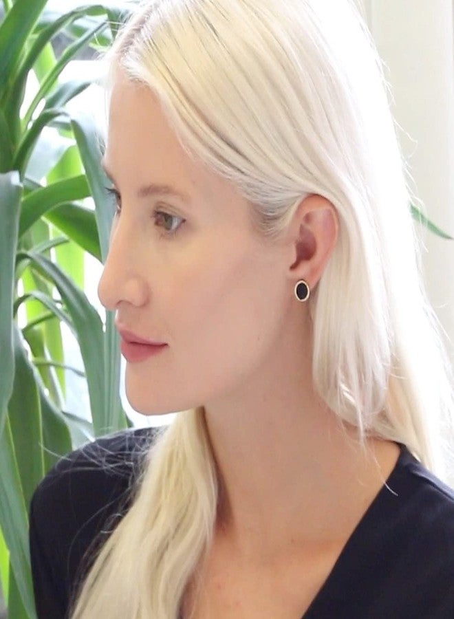 هامبل شيك نيويورك أقراط مرصعة بأحجار دروزي صناعية للنساء - أقراط سوداء وذهبية اللون للنساء، أقراط مرصعة رقيقة وجميلة باللونين الذهبي والأسود، مجوهرات صغيرة بسيطة للاستخدام اليومي - Image 5