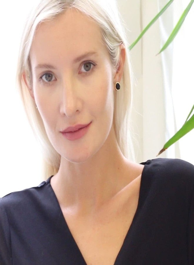 هامبل شيك نيويورك أقراط مرصعة بأحجار دروزي صناعية للنساء - أقراط سوداء وذهبية اللون للنساء، أقراط مرصعة رقيقة وجميلة باللونين الذهبي والأسود، مجوهرات صغيرة بسيطة للاستخدام اليومي - Image 2