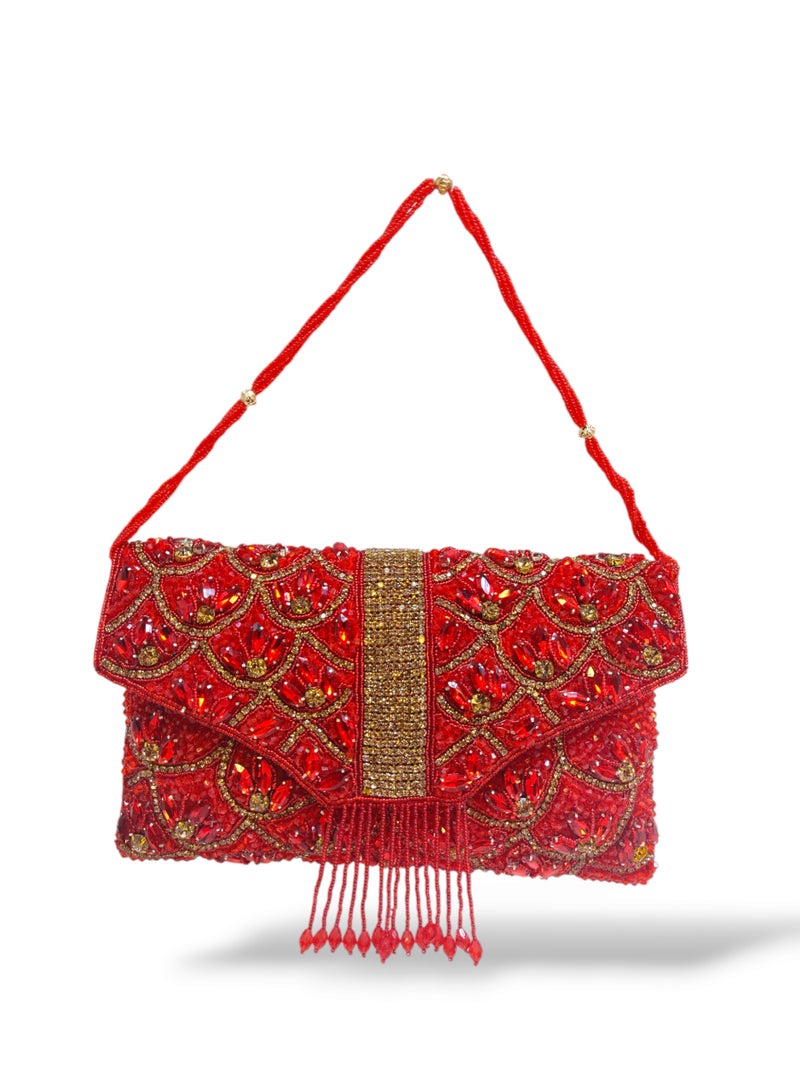 أركاد Arcad حقيبة كلاتش حمراء أنيقة – مشغولة يدوياً بالخرز والترتر للسهرات والحفلات"  يركز على كلمة أنيقة لجذب الباحثين عن الأناقة. - Image 3