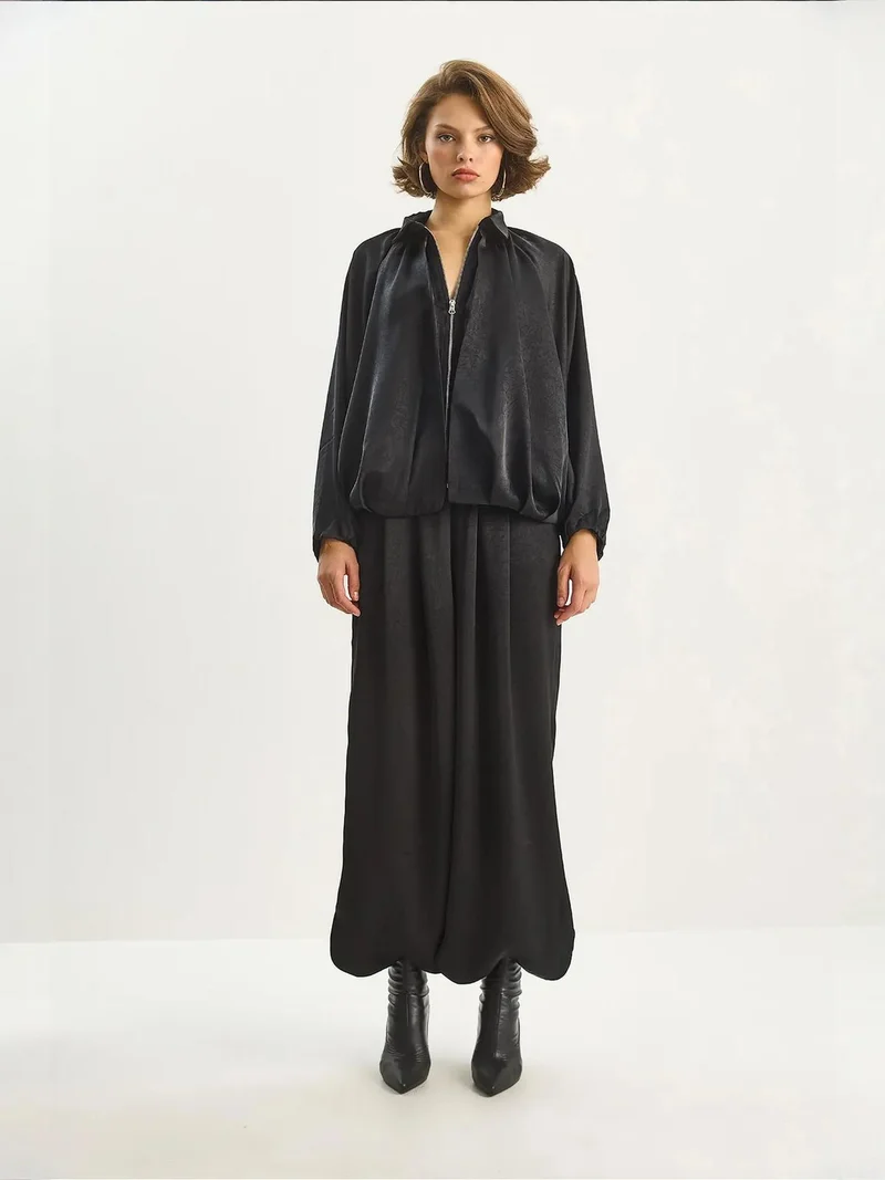 بيانكو لوتشي طقم قميص بولو نسائي واسع وبنطلون ضيق بخصر مرتفع ومرن