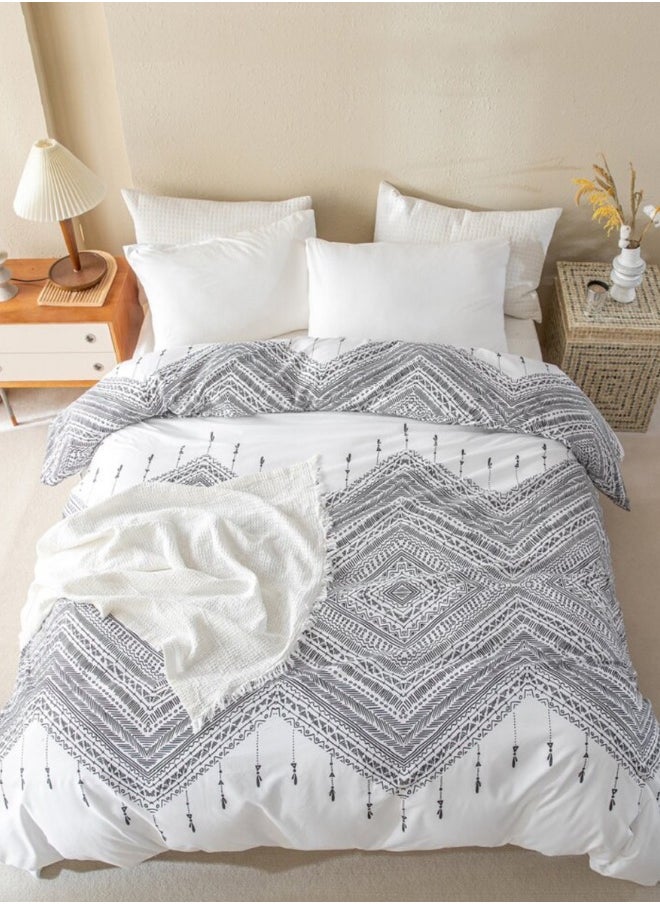 LUNA Home - King size 6 piece boho bedding set in black and white without filling. - Image 1