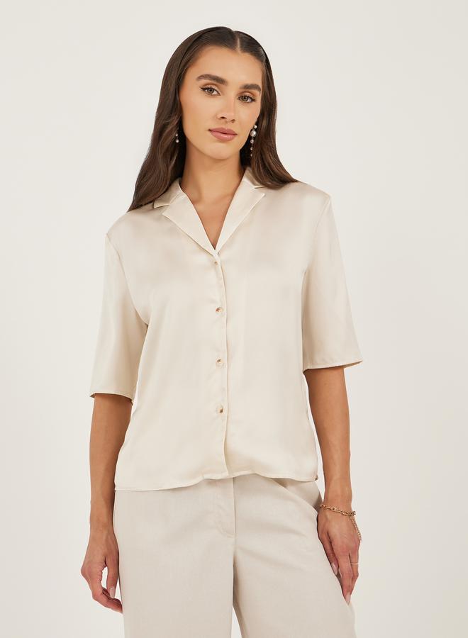 Styli Solid Notch Lapel Boxy Shirt  - Image 1