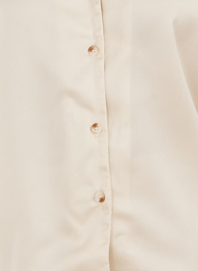 Styli Solid Notch Lapel Boxy Shirt  - Image 3