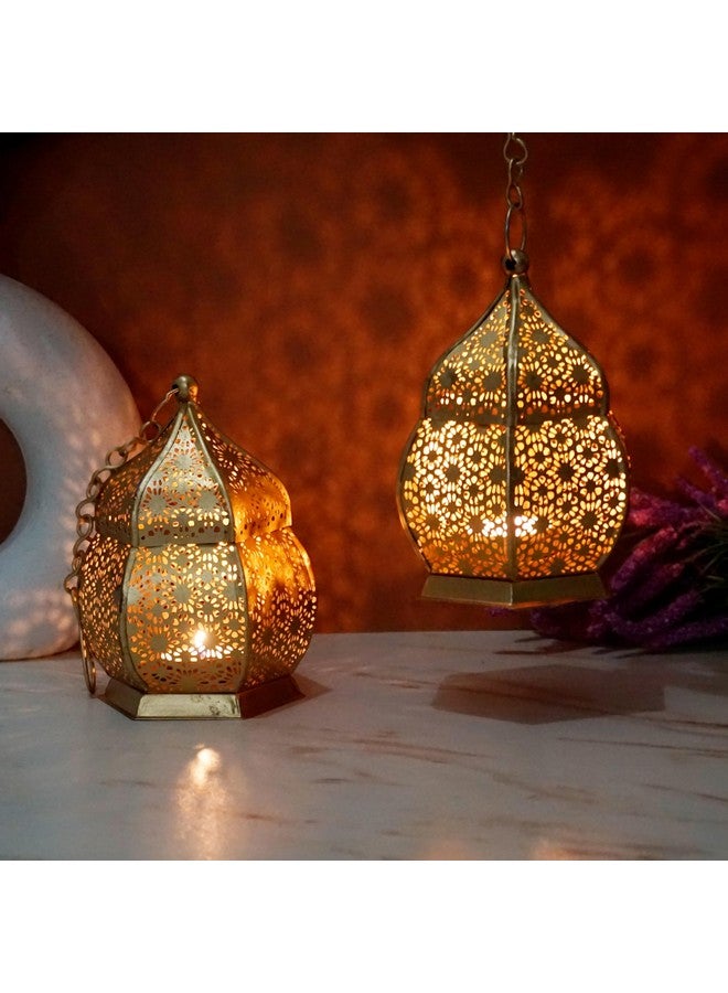 PURESTORY فوانيس بيورستوري لديكور المنزل | فانوس للشمع | فانوس معدني عتيق وحامل شمع معلق لقطع ديكور المنزل | فانوس للاحتفال بديوالي | فانوس مغربي ذهبي معلق | الحجم 6 بوصات - Image 2