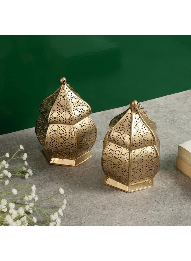 PURESTORY فوانيس بيورستوري لديكور المنزل | فانوس للشمع | فانوس معدني عتيق وحامل شمع معلق لقطع ديكور المنزل | فانوس للاحتفال بديوالي | فانوس مغربي ذهبي معلق | الحجم 6 بوصات - Image 3