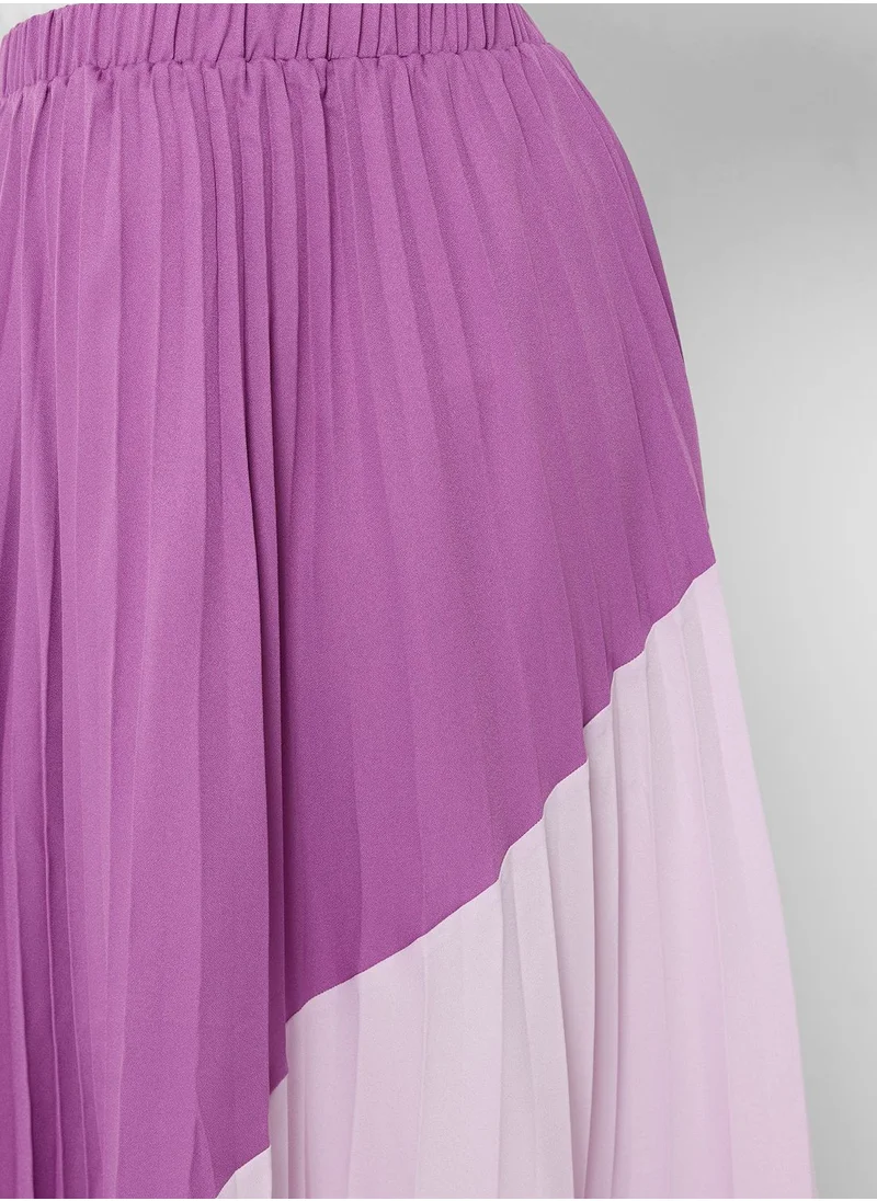 Ella Plus Two Tone Asymmetrical Hem Pleated Skirt