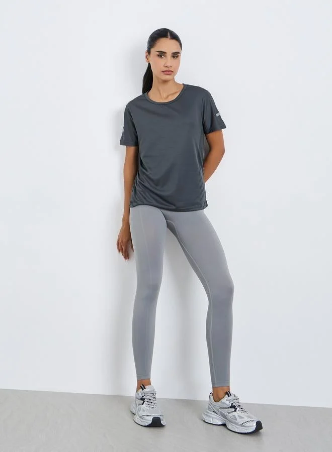 Styli Active Women Grey Reflective Print Top