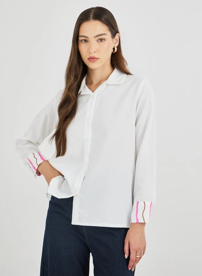 تايك تو قميص بأزرار وياقة عريضة