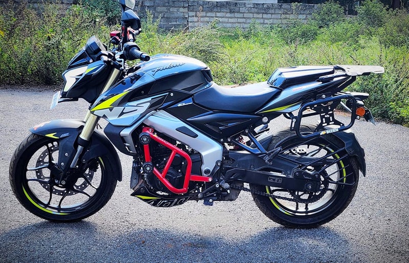 Bizen Bajaj Pulsar NS400 Premium Radiator Guard - Red - Image 4