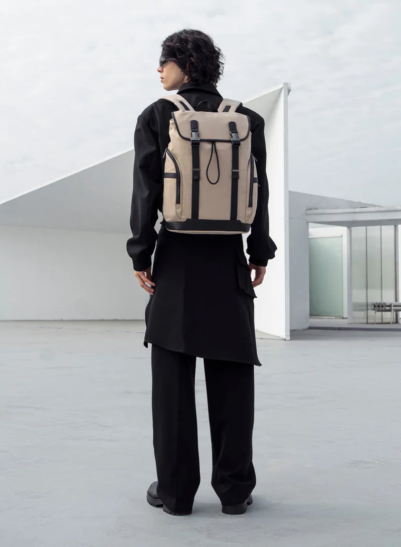 أركتيك هانتر Durable Travel Backpack Water Resistant 18 L Computer Bag with Luggage Carry Strap and Anti-Theft Compartment for Men and Women, B00832, Khaki
