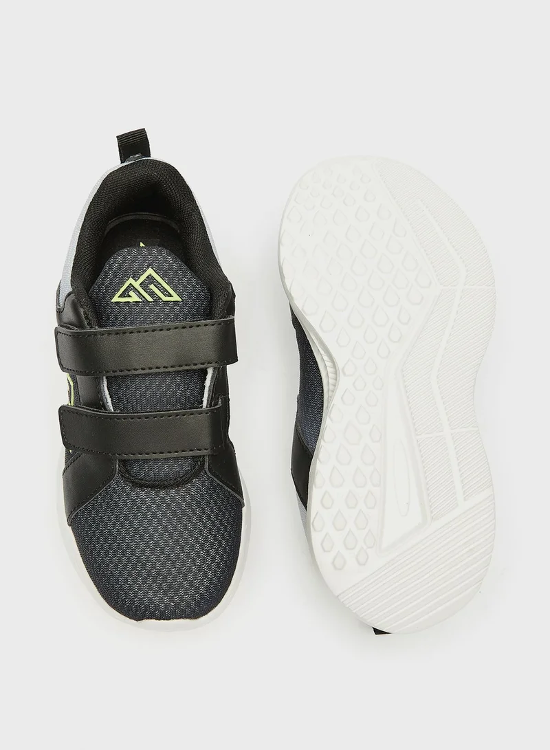 شو اكسبرس Kids Low Top Velcro Sneakers
