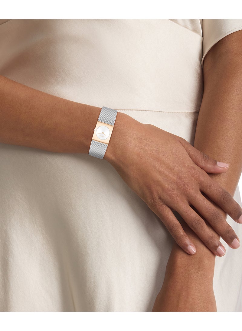 CALVIN KLEIN ساعة كالفن كلاين مستطيلة أنالوج للنساء بحالة فضية بيضاء - 25100063 - Image 4