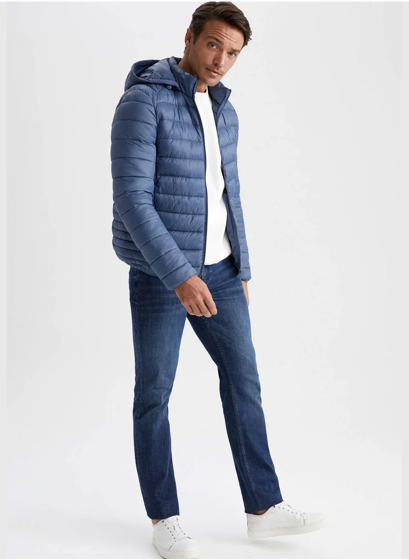 ديفاكتو Basic Hooded Puffer Jacket