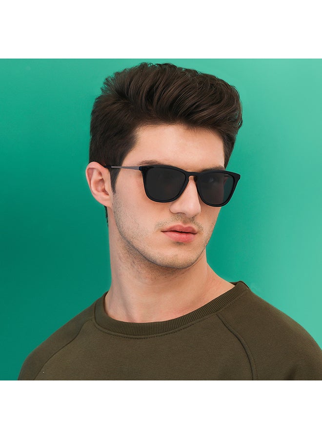 VINCENT CHASE Unisex Mirage Full Rim Wayfarer Polarized & UV Protected Sunglasses For Men & Women VC S12601 - 54mm - Black - Image 3