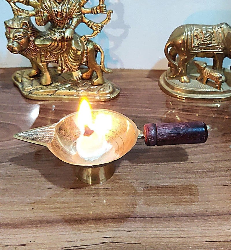 PUHUHP Aarti Diya with Wooden Handle Brass Diya Diyas Oil Lamps Chirag Deepak Wick Lamp Deep Oil Ghee Jyot Diya for Aarti Diwali Navratras Lighting Hawan Puja Pooja Temple Home Office  - Image 4