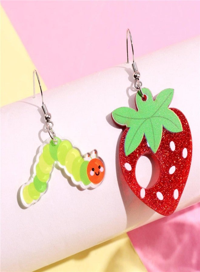 مجموعة أقراط RLHRNDE مكونة من 5 أزواج من أقراط الفراولة واليرقة اللطيفة للنساء، أقراط فراولة حمراء وخضراء مرحة مستوحاة من اليرقة الجائعة جداً، أقراط فاكهة حيوانية غير متماثلة لطيفة، هدايا جمالية مستوحاة من الحيوانات الكرتونية، مجوهرات العودة إلى المدرسة (النمط B) - Image 5