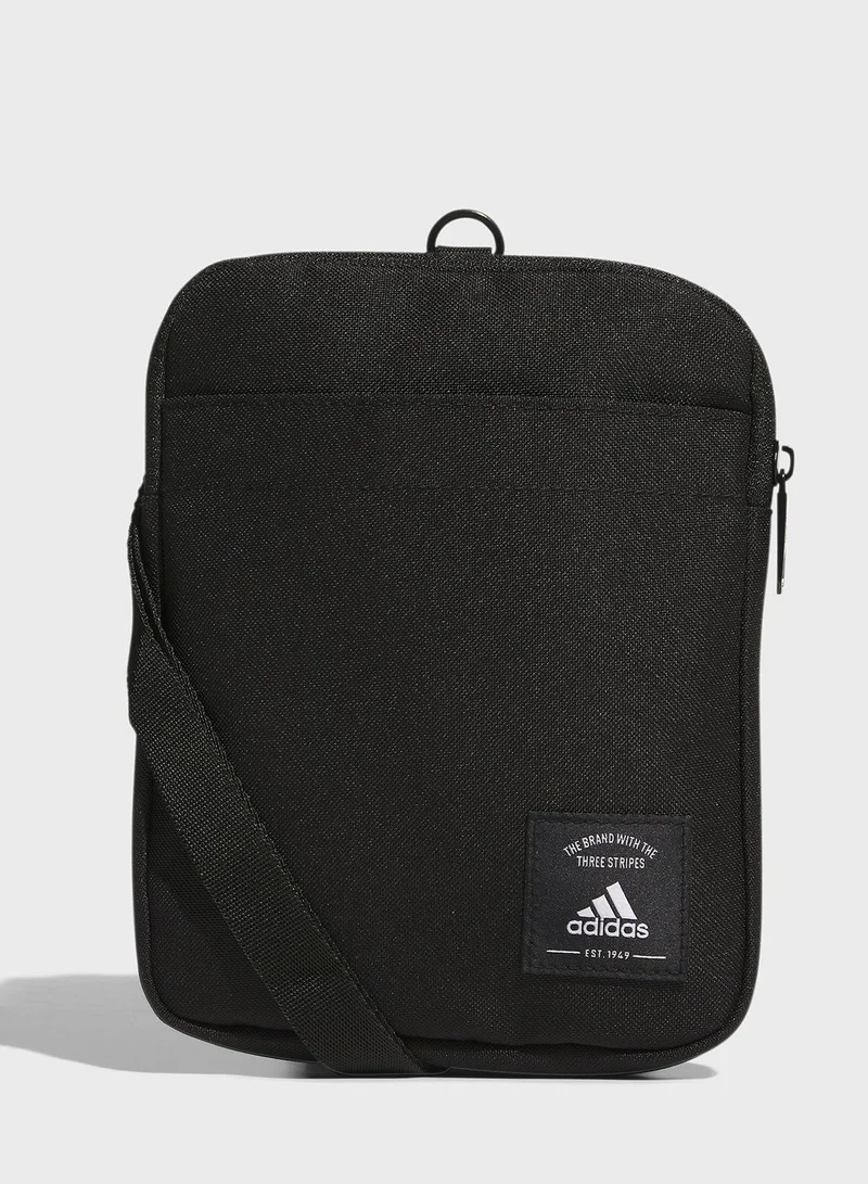 adidas حقيبة ظهر كلاسيكية