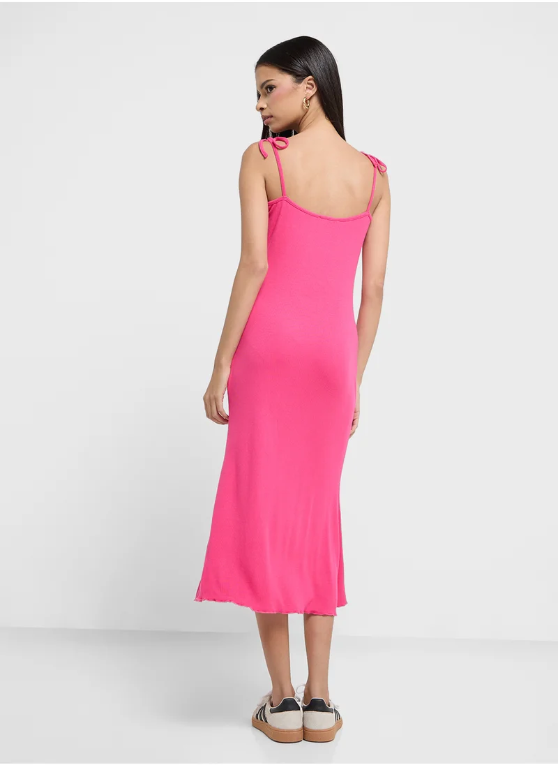 جينجر Shoulder Tie Up Bodycon Maxi Dress