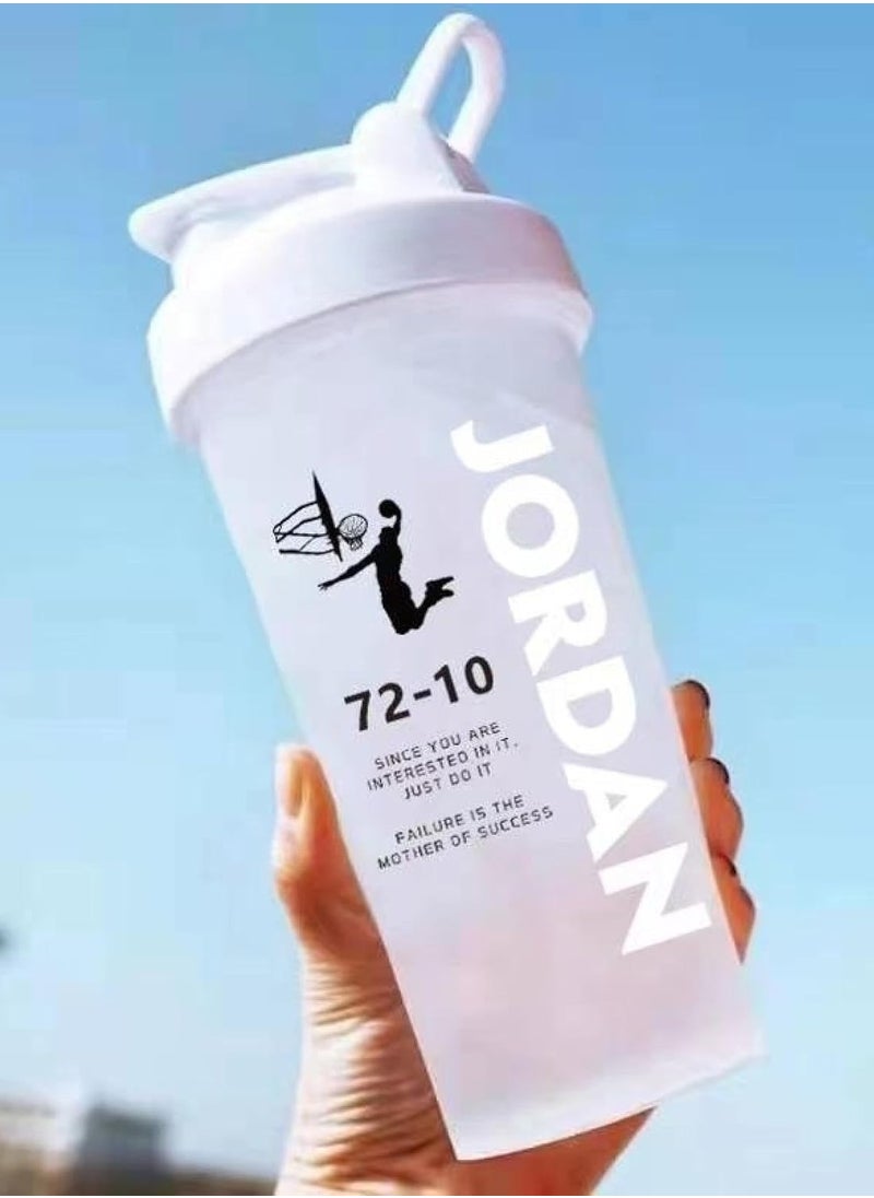 Jordan Stay hydrated in style with this 600ml sports bottle, designed for active and energetic lifestyles!  - Image 1