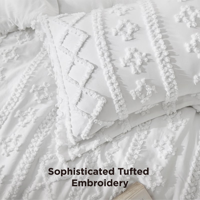 Bedsure Tufted Boho Comforter Set Oversized King - Bright White Boho Bed Set, GentleSoftâ„¢ 3 Pieces Farmhouse Shabby Chic Embroidery Bedding, Gifts for Woman, Soft Jacquard Comforter for All Seasons - Image 5