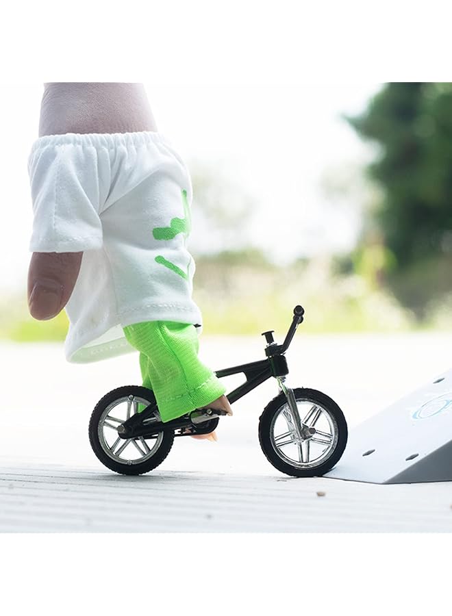 مجموعة ألعاب أصابع صغيرة مكونة من 18 قطعة، ألواح تزلج أصابع للأطفال، دراجات أصابع صغيرة، لوح تأرجح صغير مع عجلات وأدوات بديلة، حركة أطراف الأصابع، هدايا حفلات للأطفال من سن 6 سنوات فما فوق - Image 5