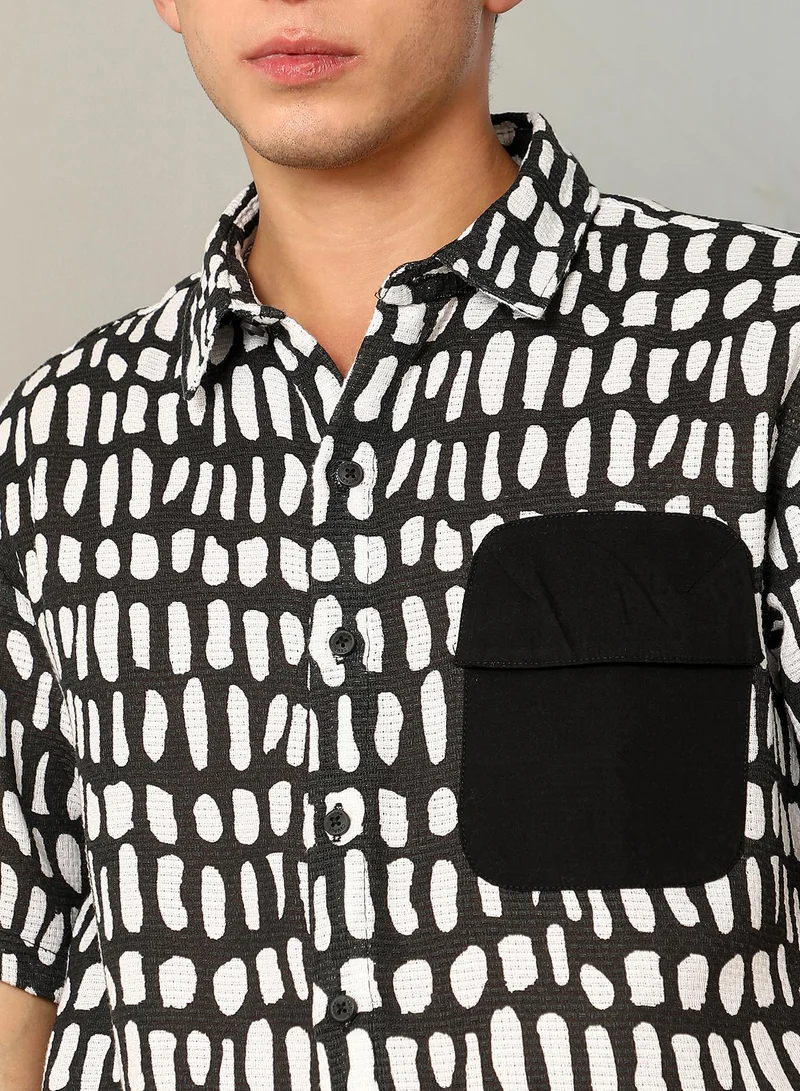 Campus Sutra Campus Sutra Men's Onyx Black:Chalk White Flap-Block Printed Oversized Shirt | Regular Fit Short Sleeve Point Collar Abstract Print | Cotton Blend & Breathable Fabric For Casual & Urban Wear