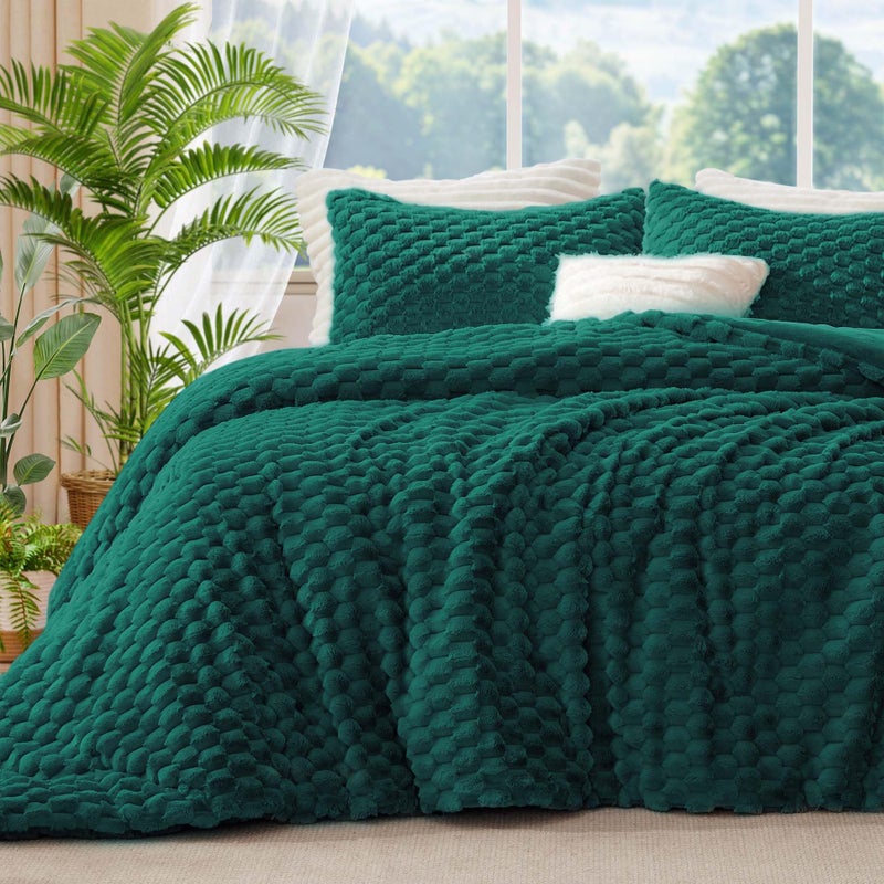 BEDELITE Fluffy Twin Comforter Set - Dark Green Fleece Soft Comforter for Twin Size Bed  Luxury Warm Bedding Set for Winter  Fuzzy Bed Set 2 Pieces (1 Comforter  1 Pillowcase) - Image 1