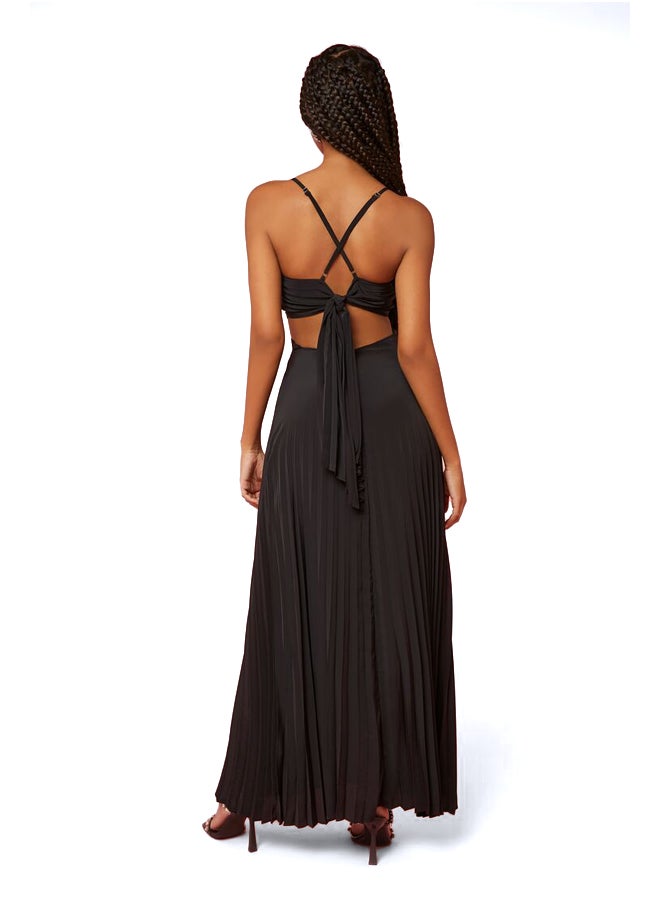 Pleated Cutout Maxi Dress - pzsku/ZFAF4561F60DB7E4770ABZ/45/_/1724326194/9ecaa0a7-a4bb-4da0-bc89-5032da67cf41