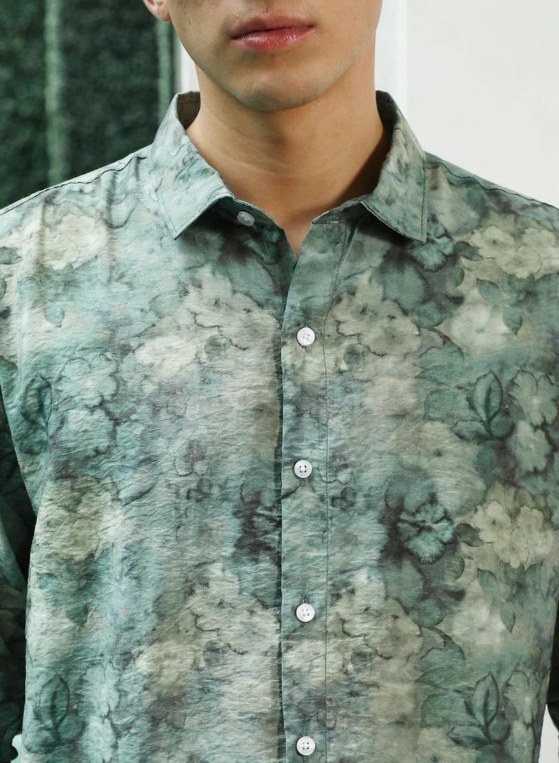 Campus Sutra Men's Green Floral Print Full Sleeve Shirt