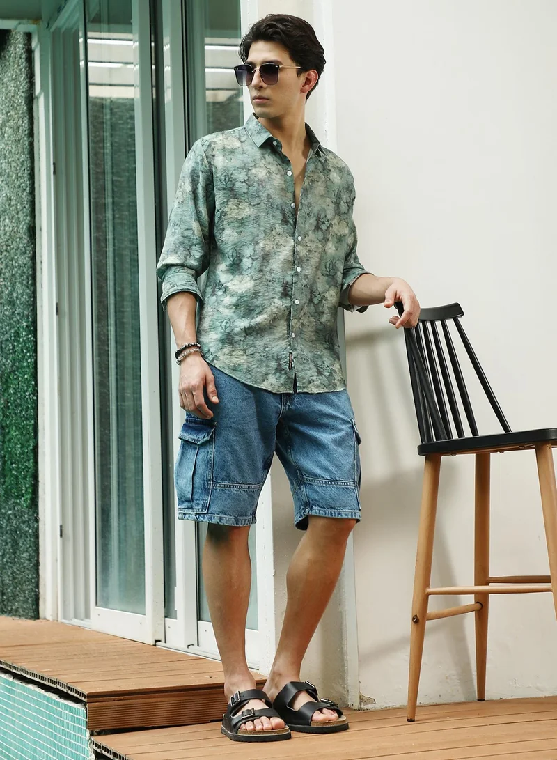 Campus Sutra Men's Green Floral Print Full Sleeve Shirt