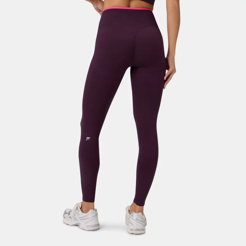 Fabletics ليقنز رياضية بدون درزات بكسرات للنساء
