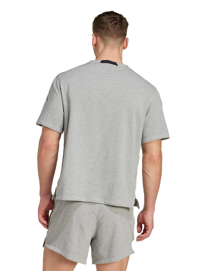 adidas تيشيرت رمادي بأكمام قصيرة للرجال - Image 2