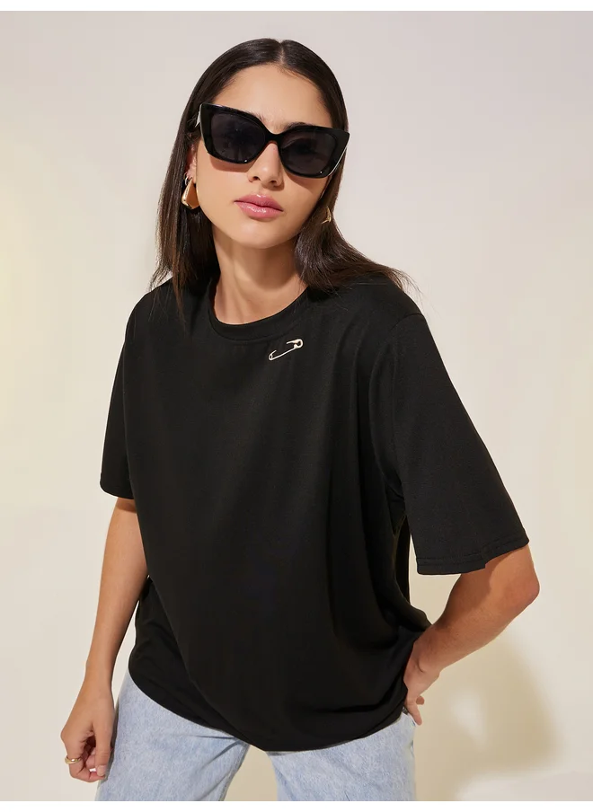 Take Two Take Two Round Neck Embroidered Detail T-shirt