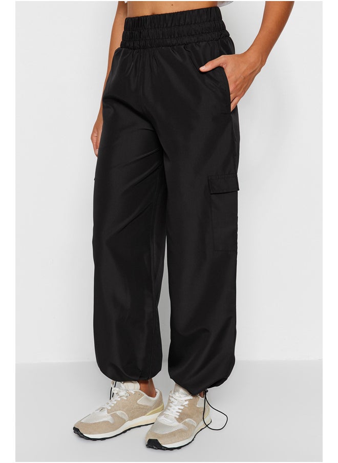 trendyol Black Parachute Fabric Jogger Pocket Detailed Sports Sweatpants THMAW24EA00002.  - Image 3