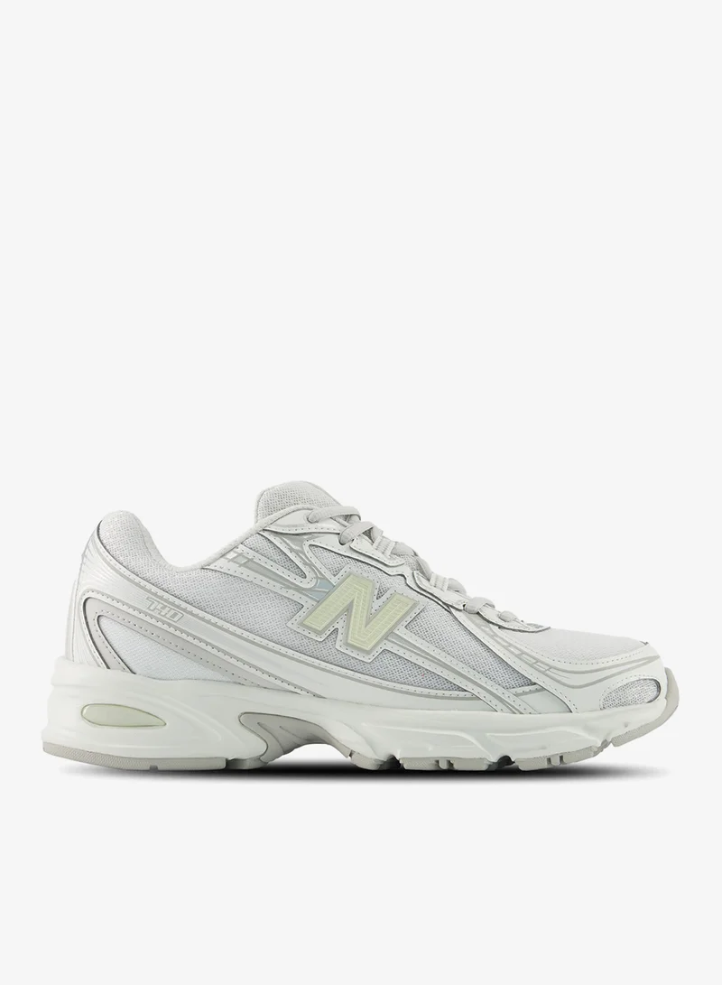740 Running Shoes