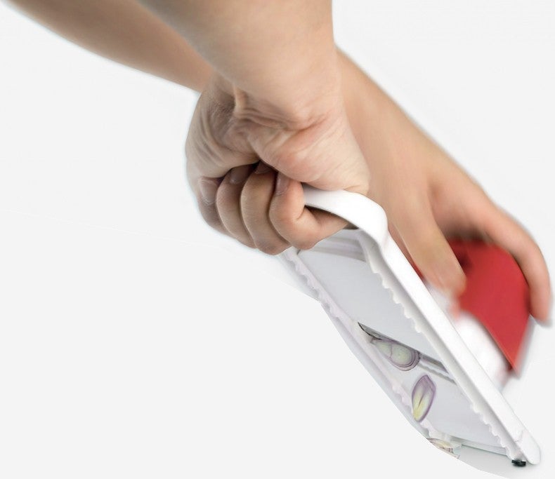 Tupperware Mini Grater  - Image 2