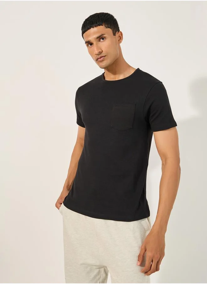Styli Solid Pocket Detail Regular Fit T-Shirt