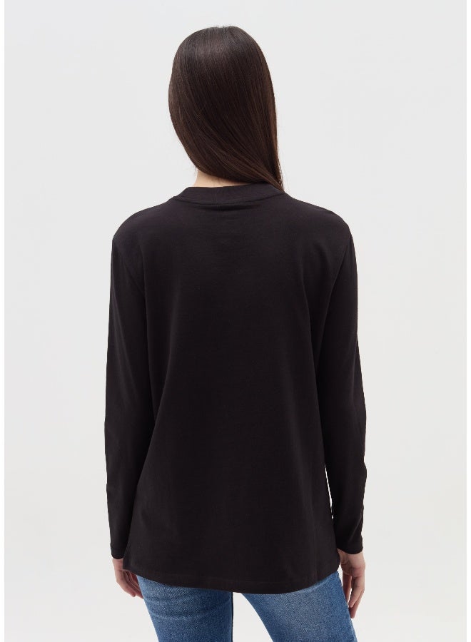 او في اس تيشيرت أساسي بأكمام طويلة - Image 3