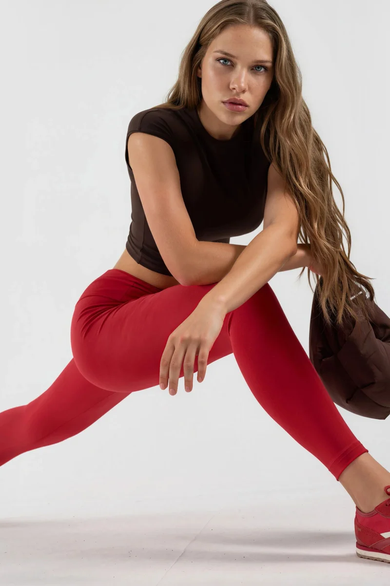 بوسيم BUSEM Crew Neck Solid Crop T-Shirt