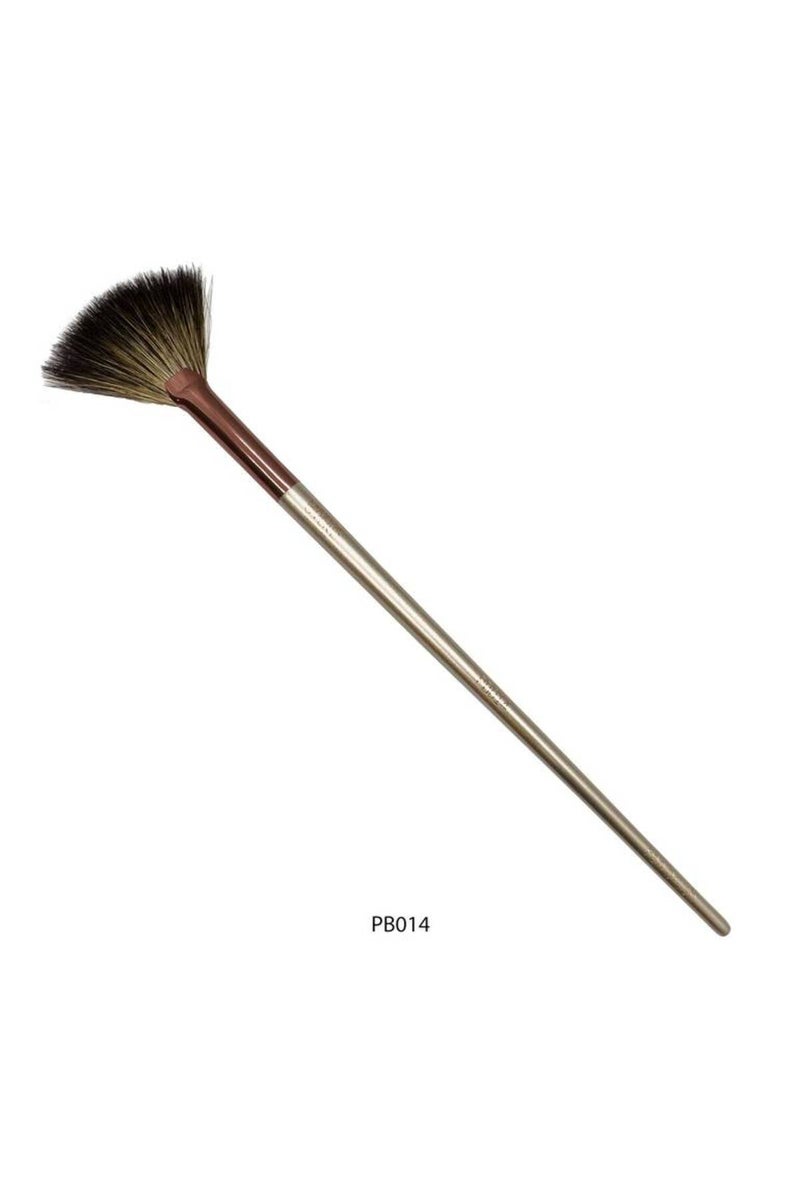 Makeover 22 Makeover Fan Effect Face Brush 22-PB014 - Image 1